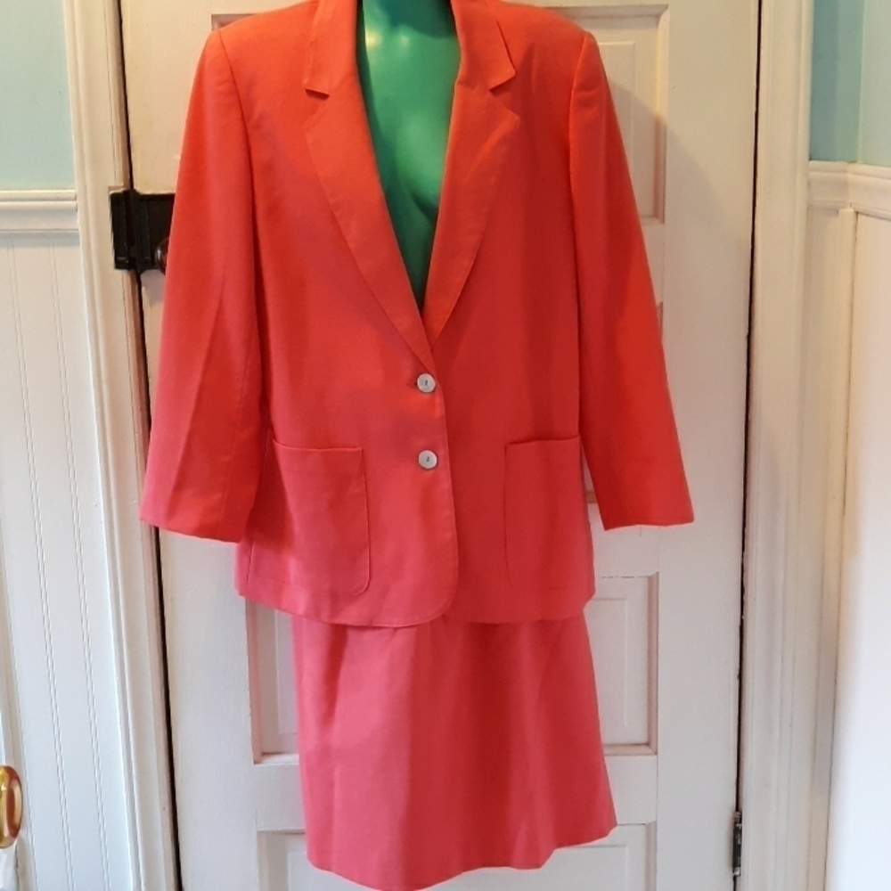 Kim Rogers skirt blazer suit peach color sz 10 12